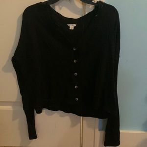 Flowy black long sleeve w/ buttons